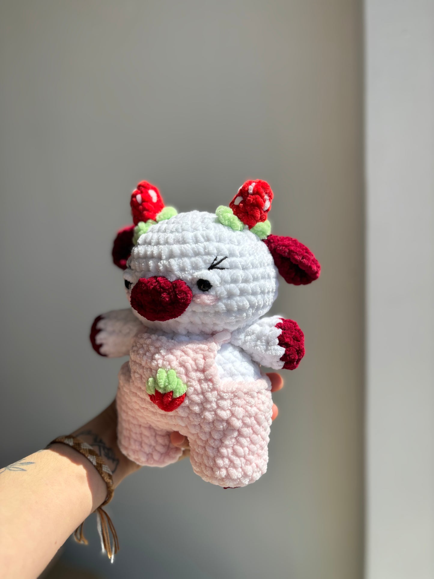 Peluche vache fraise